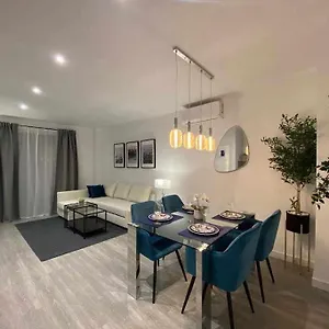 https://xi-apartamentos-morales-arnal.es-andalucia.com